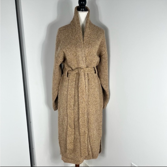 NEW Lunya chunky wool belted robe - Picture 3 of 13